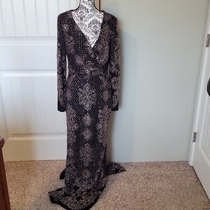 MARINA Black and Cream Long Sleeve Dress